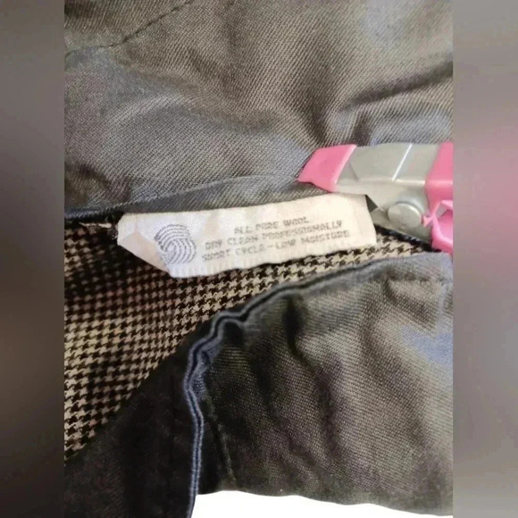 Burberrys 100% Wool  Black and White Check Trousers Size Large - Picture 11 of 13